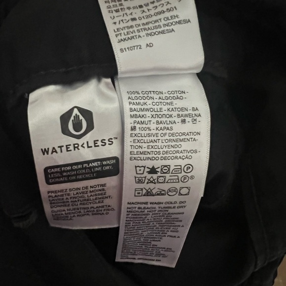 Levi’s Women’s Iconic Jumpsuit In Black - Picture 11 of 14